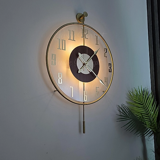 LED'li Golden Latin Tiktok Face (BÜYÜK BOY 50 x 75 cm) Modern Dekoratif Sarkaçlı Metal Duvar Saati
